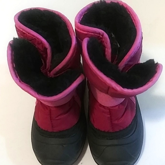 girls snow boots size 11
